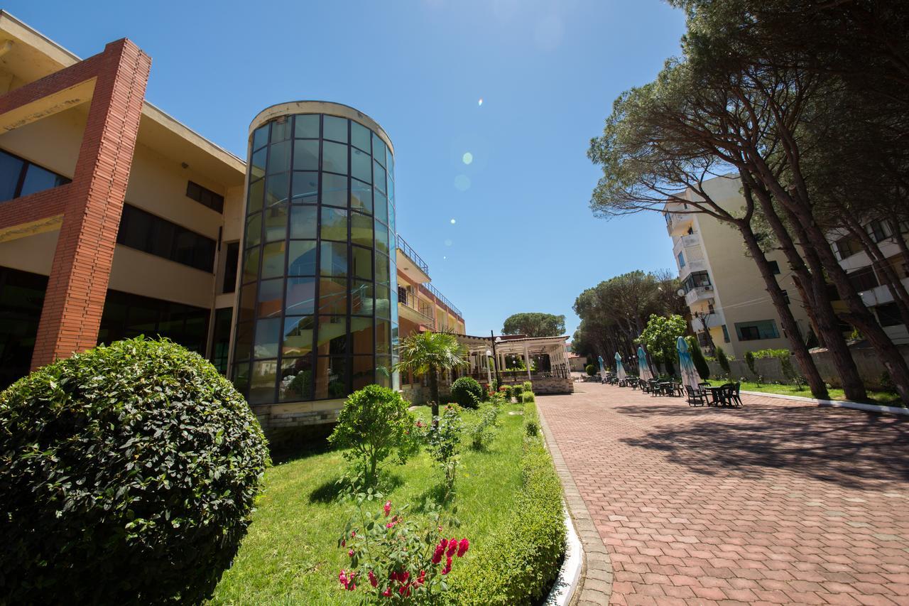 Kolaveri Resort Golem Εξωτερικό φωτογραφία